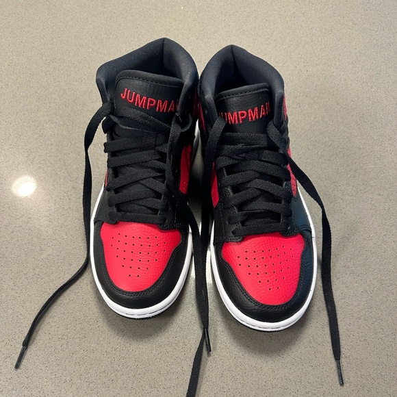 Jordan Access GS Black Red White Sneakers